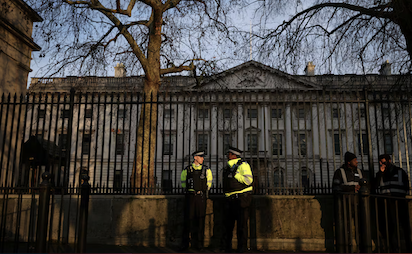 SUPER EMBAJADA CHINA EN UK… ¿ENCIMA DE CABLES SENSIBLES?... COINCIDENCIA