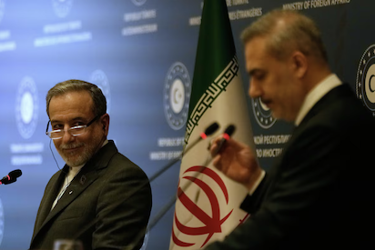 IRÁN Y EEUU NEGOCIARÁN EN ESTAMBUL