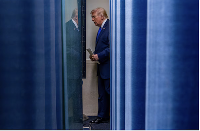 Y TRUMP SIGUE IMPERTÉRRITO… “¿SOY ILEGAL? PUES, ME PONGAN UN 15%”