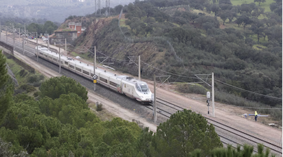 ADIF ESCONDE METROS DE VIAS DEL ACCIDENTE… POR SI ALGUIEN LAS ROBA