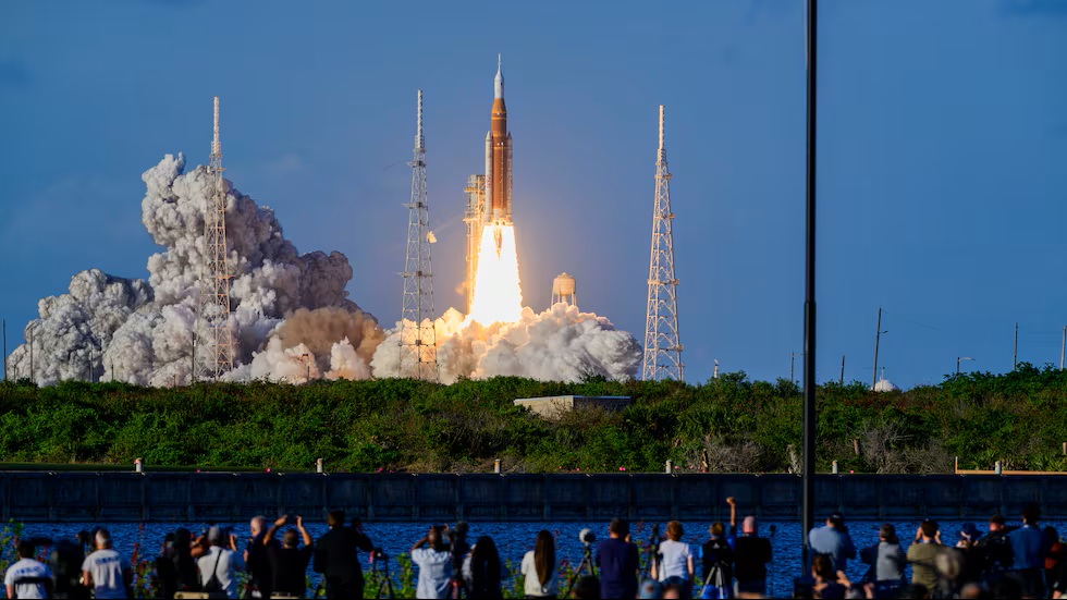 ARTEMIS 2: "HOUSTON, TENEMOS UN PROBLEMA... CON EL RETRETE"