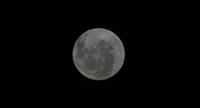 ARTEMIS II SIGUE CAMINO A LA LUNA… HACIENDO FOTOS